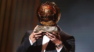 موعد استلام الكرة الذهبية 2025.. هل تبتسم لـ محمد صلاح؟