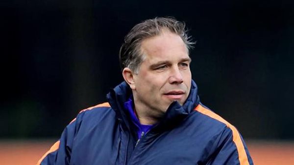 رسميا.. الأهلي المصري يعلن تعيين الهولندي آرت لانجيلير مديرًا فنيًا لقطاع الناشئين