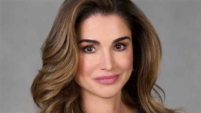 الملكة رانيا تنشر صور تهنئة الأميرتين: عيد ميلاد سعيد لسلمى وإيمان