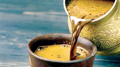 علاقة القهوة بالتبرز.. الدراسات الطبية توضح تأثير الكافيين على القولون