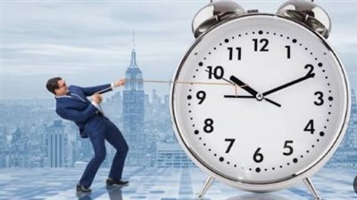 موعد تطبيق التوقيت الشتوي في مصر 2025 والمواعيد الرسمية لغلق المحال