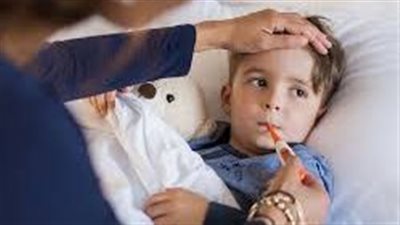 الحمى عند الأطفال.. تعرفي على مخاطرها وأدوية مناسبة لعلاجها