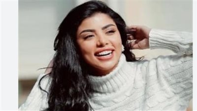 قصة نجاح كارولين عزمي: من 