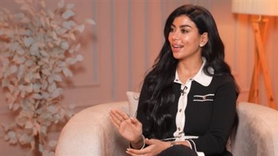 أبرز محطات مسيرة كارولين عزمي الفنية وحياتها الشخصية