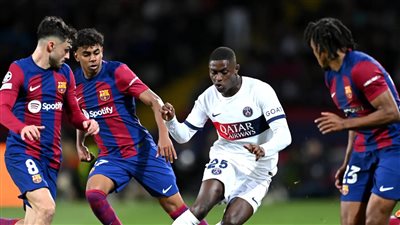قائمتا برشلونة وباريس سان جيرمان قبل القمة المرتقبة بدوري أبطال أوروبا