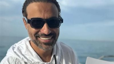 أحداث الحلقة الأولى من مسلسل ابن النادي: كوميديا رياضية واجتماعية تجمع أحمد فهمي بأبطال جدد