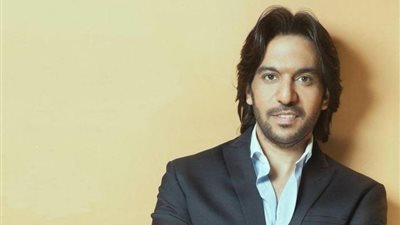 بهاء سلطان يحتفل بعيد ميلاده الـ53: سلطان الإحساس في الغناء المصري والعربي