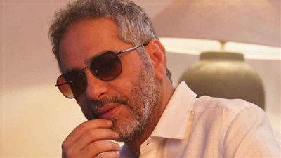 قصة صعود فضل شاكر من حفلات الأعراس إلى قمة الغناء العربي