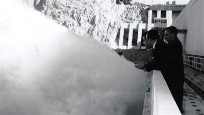 صور نادرة لافتتاح السد العالي 