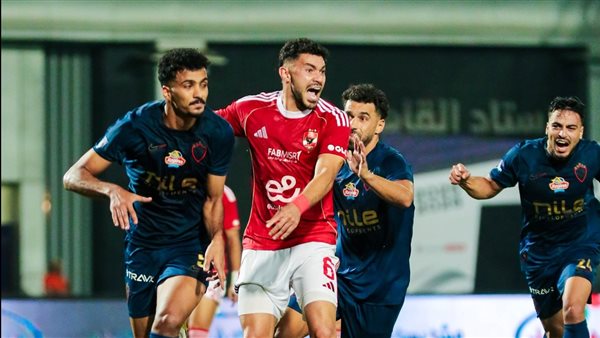 الزمالك يتفوق على الأهلي في شوط أول مثير لقمة الدوري المصري الزمالك يتفوق على الأهلي في شوط أول مثير لقمة الدوري المصري