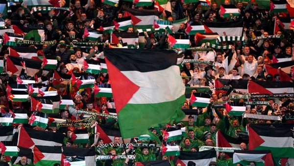 50 رياضيا يطالبون بحظر إسرائيل من كرة القدم 50 رياضيا يطالبون بحظر إسرائيل من كرة القدم