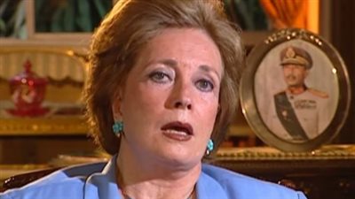 آخر لحظات الرئيس أنور السادات كما روتها زوجته جيهان: الشجاعة والإخلاص الوطني