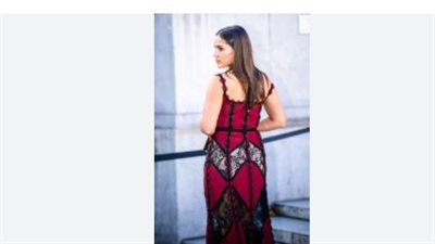 أبرز اللحظات من عرض أزياء إيلي صعب في باريس