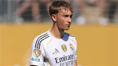 ريال مدريد يعلن تشخيص إصابة دين هويسين.. ومدة غيابه