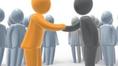 فوائد حسن التعامل مع الآخرين.. طريقك إلى النجاح 