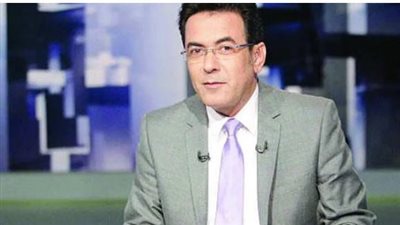  من هو خيري رمضان؟ مسيرة إعلامية حافلة وإنجازات تمتد لأكثر من 40 عامًا