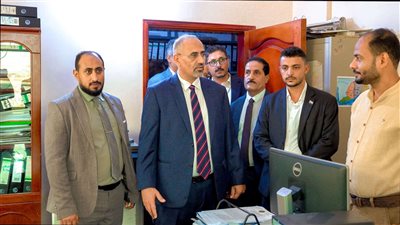 عيدروس الزُبيدي يزور الأمانة العامة للمجلس الانتقالي الجنوبي في عدن لتعزيز الأداء المؤسسي