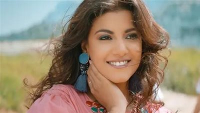 ياسمين علي.. صوت أعاد هيبة الطرب الأصيل إلى الساحة الغنائية المصرية