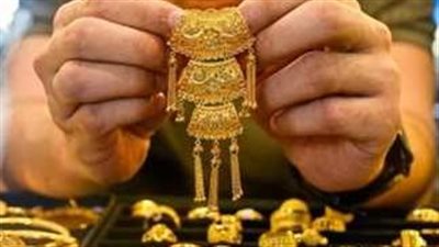 تأثير سعر الدولار على أسعار الذهب في السوق المصرية