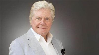 حسين فهمي.. بداية المشوار الفني وأبرز الأعمال السينمائية والتلفزيونية