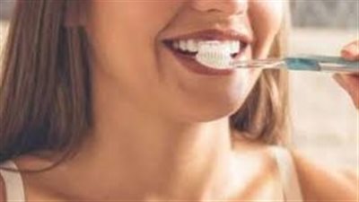 موعد تنظيف الأسنان.. أيهما أفضل قبل الإفطار أم بعده؟