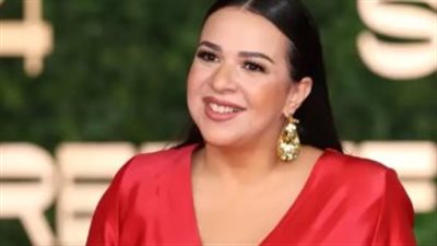 حسن الرداد يوضح سبب غياب زوجته إيمي سمير غانم عن مهرجان الجونة السينمائي