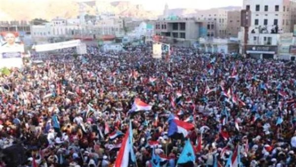 الجنوب في الذكرى الـ62 لثورة 14 أكتوبر.. ذاكرة نضال تتجدد وواقع مقاوم يواصل الطريق الجنوب في الذكرى الـ62 لثورة 14 أكتوبر.. ذاكرة نضال تتجدد وواقع مقاوم يواصل الطريق