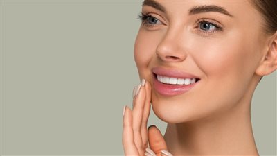 اللثة الصحية واللثة غير الصحية.. كيف تفرق بينهما