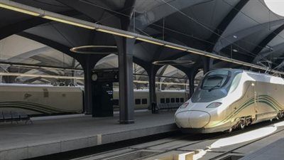 قطار الحرمين 2025: مواعيد الانطلاق، الخدمات، وأهم النصائح للمسافرين