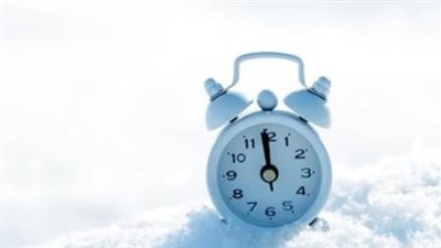 تأثير التوقيت الشتوي على المؤسسات والشركات