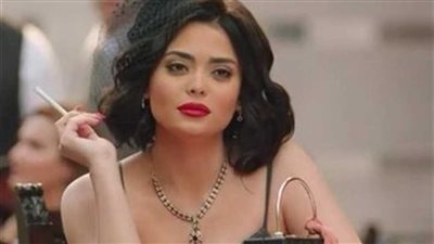 إطلالة أسماء جلال في مهرجان الجونة: بين البساطة والفخامة