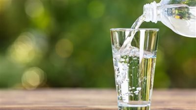 تأثير شرب الماء على ضغط الدم.. الدراسات الطبية توضح