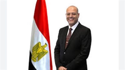 الخطوات القانونية ضد مروجي الشائعات: وزير العمل يكشف حقيقة طلب زيادة الأجور الأخير