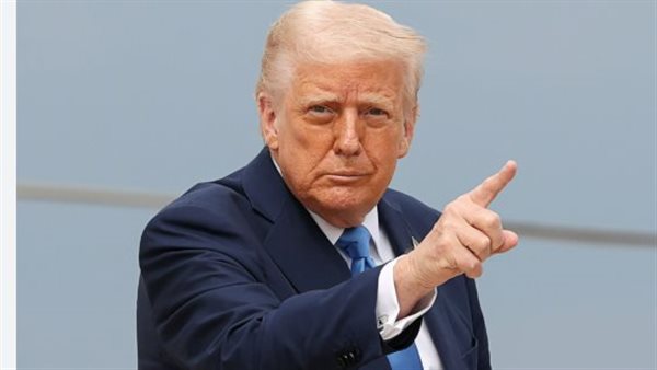 من هو الصحفى الأمريكى المذكور فى رسائل ابستين عن ترامب؟