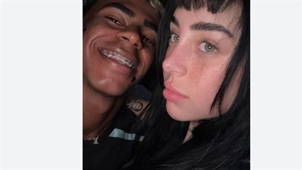 لامين يامال يلقى دعمًا خاصًا من صديقته نيكي نيكول خلال دوري أبطال أوروبا