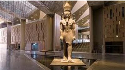 المستشار الحمصاني يوضح: حقيقة إجازة افتتاح المتحف المصري الكبير ومدى تطبيقها على القطاع الخاص