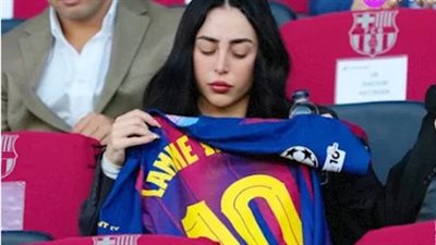 نجومية تحت المجهر: نيكي نيكول ترد بعفوية على تساؤلات الجمهور حول حملها من لامين يامال الشاب