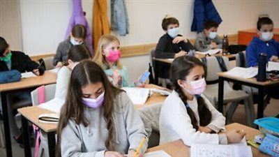 التزام ضروري: المدارس تشدد على عدم السماح بإعادة امتحان الشهر لأي طالب