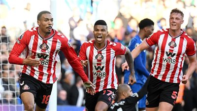 طالبي يخطف فوزا قاتلا لـ سندرلاند على تشيلسي في الدوري الإنجليزي