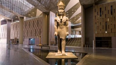  المتحف المصري الكبير: كيف يربط الصرح المعماري العملاق أهرامات الجيزة بالحضارة الحديثة؟