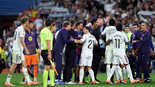 محصلة اشتباكات الكلاسيكو.. عقوبات بالجملة وطرد في صفوف ريال مدريد