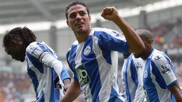 مدرب ويجان السابق يكشف موقفًا طريفًا مع عمرو زكي قبل هدفه التاريخي في ليفربول