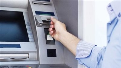 ماكينات ATM: كيف تحولت من سحب نقدي إلى مركز مالي متكامل؟