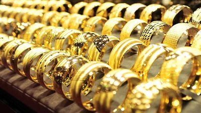 استقرار الذهب اليوم: الجنيه الذهب يحافظ على 42800 جنيه.. هل هي فرصة للشراء قبل نوفمبر 2025؟