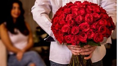 4 نوفمبر vs 14 فبراير: لماذا يحتفل المصريون بـ عيد الحب مرتين؟