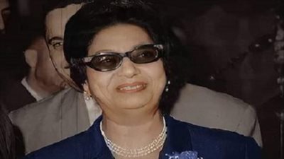 الظاهرة الكلثومية: دراسة نقدية عن قدرتها على التنقل بين الفصحى والعامية