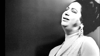 أم كلثوم.. النشأة في طماي الزهايرة: من الإنشاد الديني إلى الشهرة