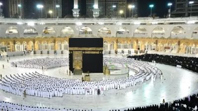 الحرم المكي مباشر 24/7: نافذة الروحانية إلى قلب مكة المكرمة والكعبة المشرفة
