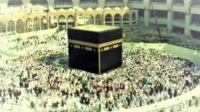 مشاهدة الكعبة المشرفة مباشرة: الأهمية الروحية والاجتماعية للبث الدائم