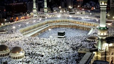 الحرم المكي مباشر في رمضان: ذروة البث ومشاهد صلاة التهجد